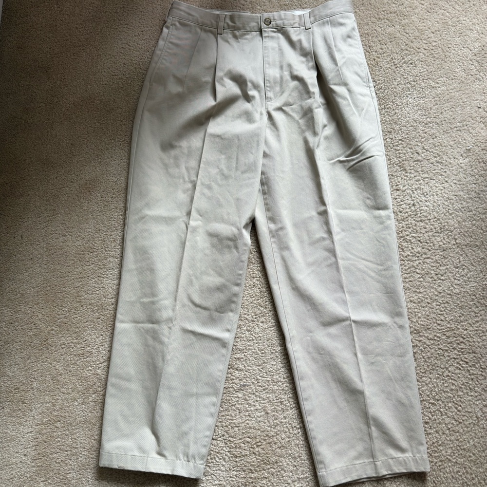 LL Bean Double L Natural Fit Pleated Chinos Khaki Tan 100% Cotton 37x32 0WV11